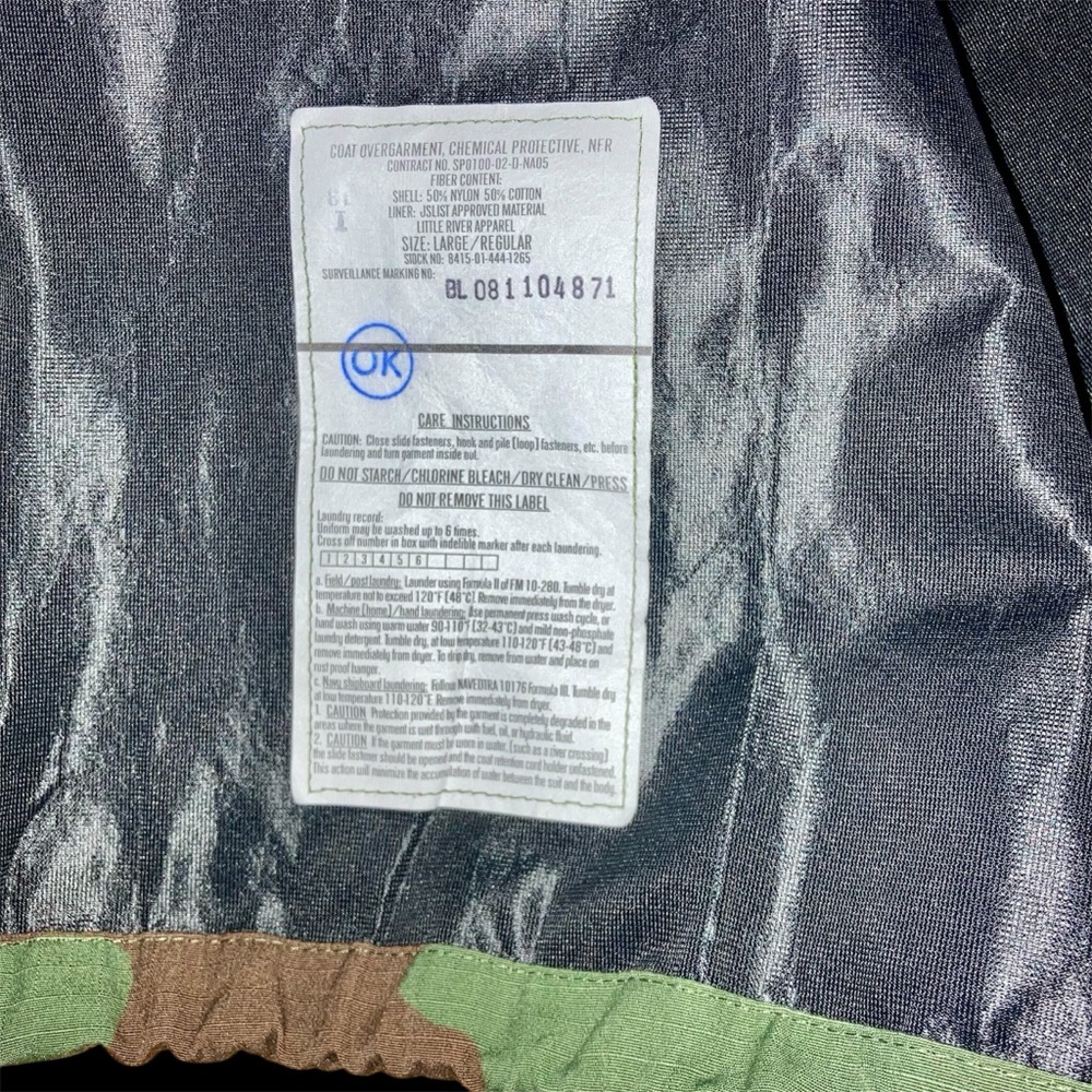 Woodland Camo Hooded Jacket. Size Large. Military Issue.🫡🪖 - Picture 3 of 8